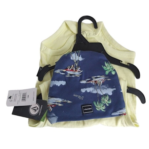 Volcom Boys 2 Piece Set 12 Months Baby Tropical Romper And Beanie NWT And Hanger - Picture 1 of 8
